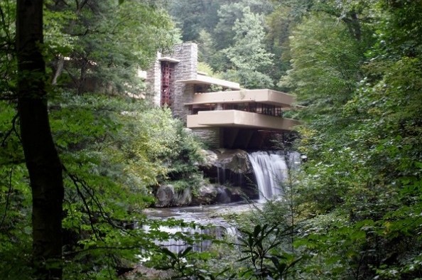 3. Fallingwater & Guggenheim museum - famous architecture new york